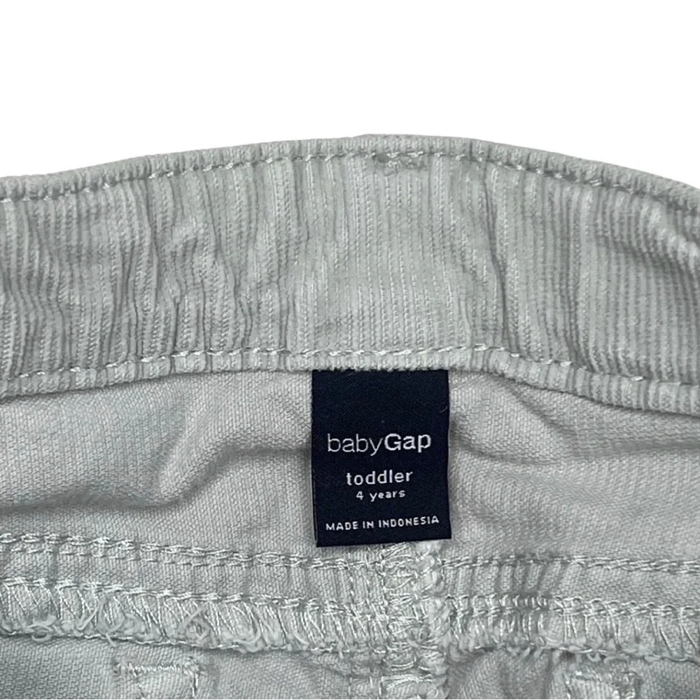Gap‎ Corduroy Pants